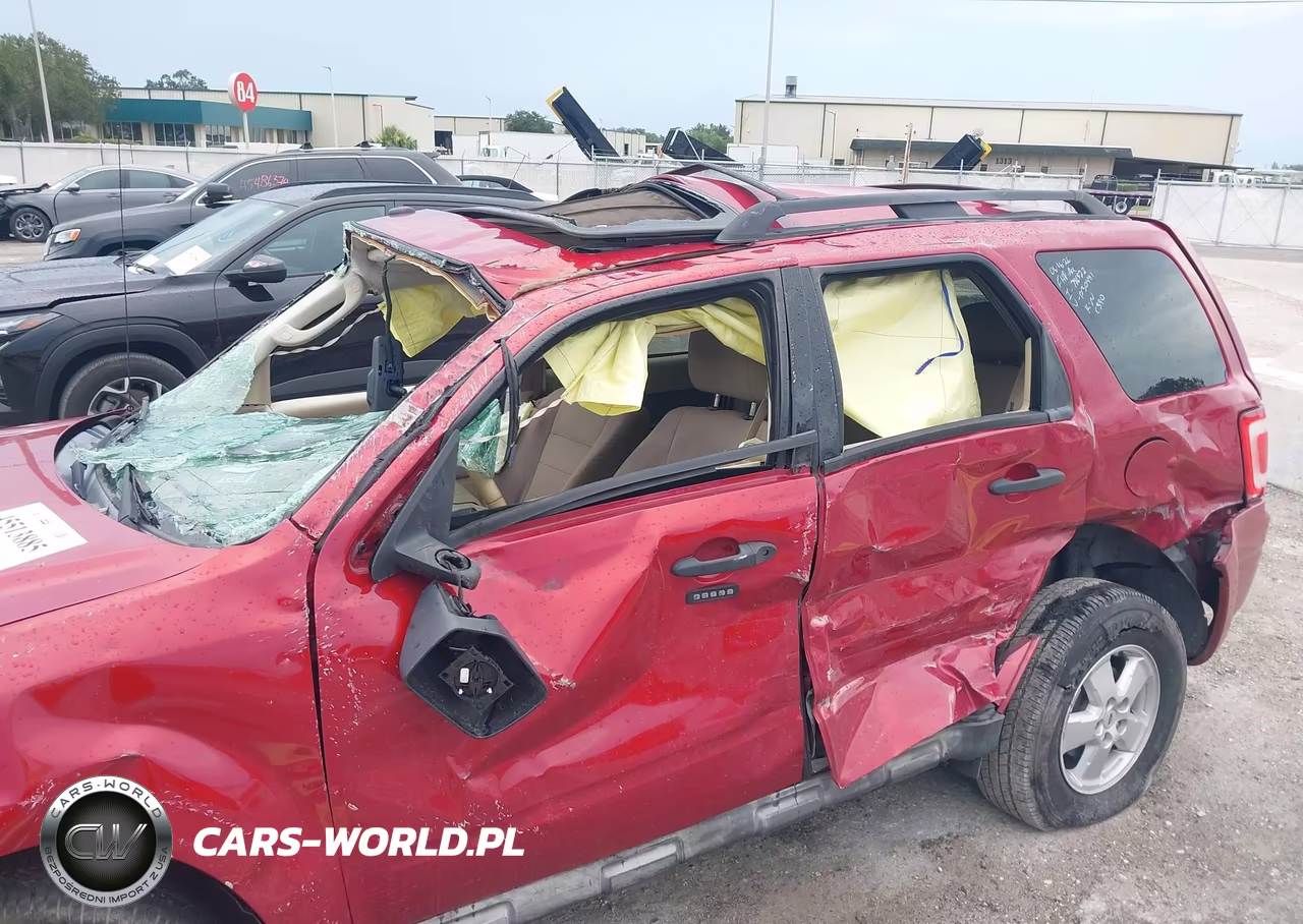 2009 Ford Escape Xlt VIN:1FMCU03709KB30481 - 6