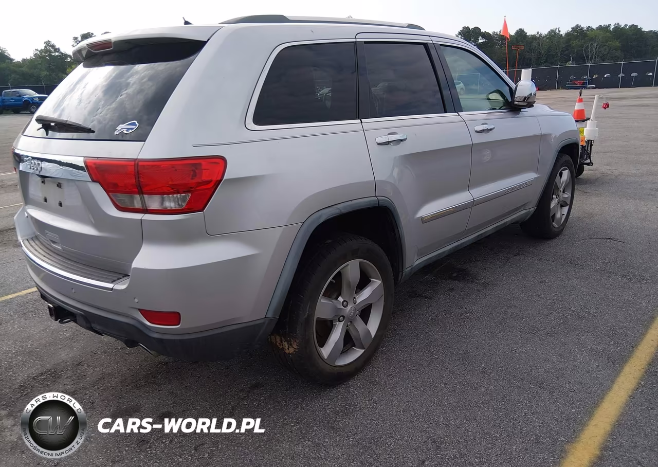 2011 Jeep Grand Cherokee Limited VIN:1J4RS5GTXBC610952 - 4