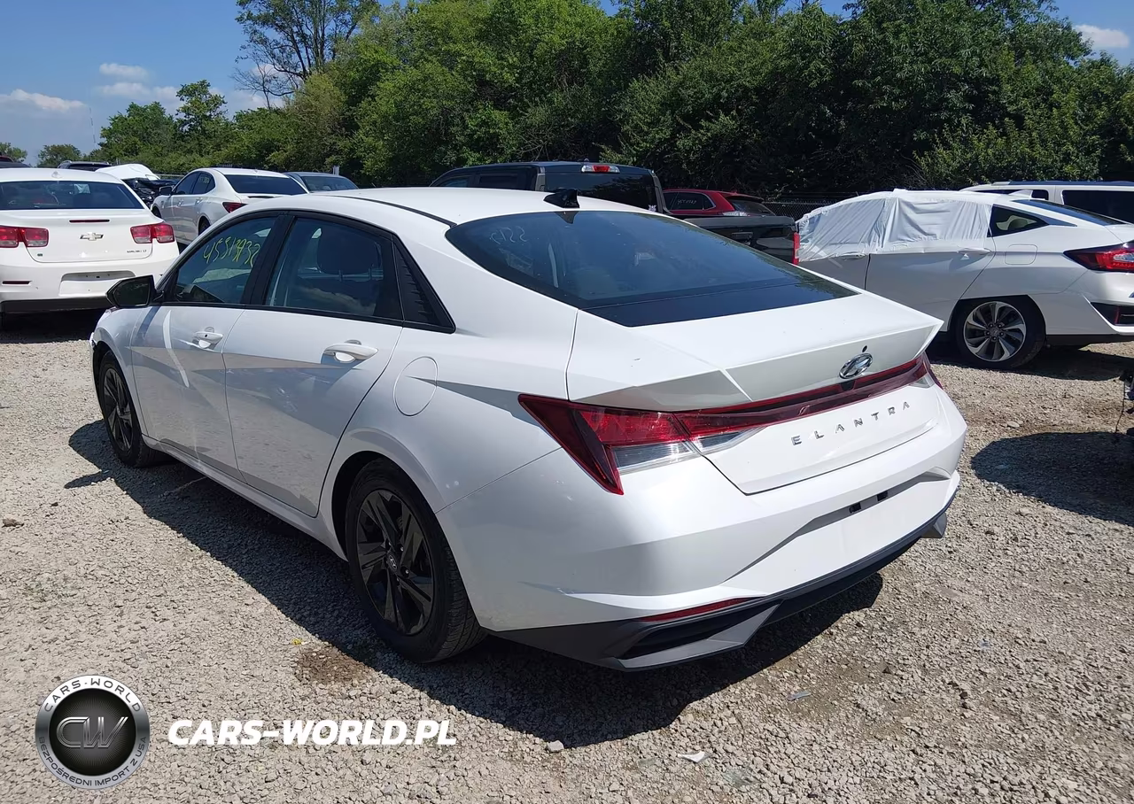 2021 Hyundai Elantra Sel VIN:5NPLM4AG2MH018643 - 3