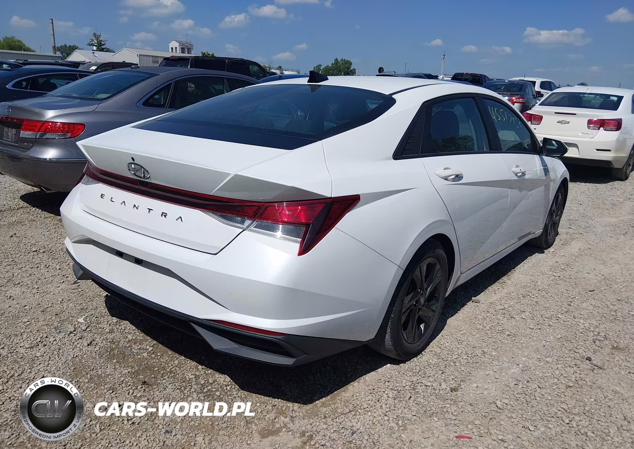 2021 Hyundai Elantra Sel VIN:5NPLM4AG2MH018643 - 4