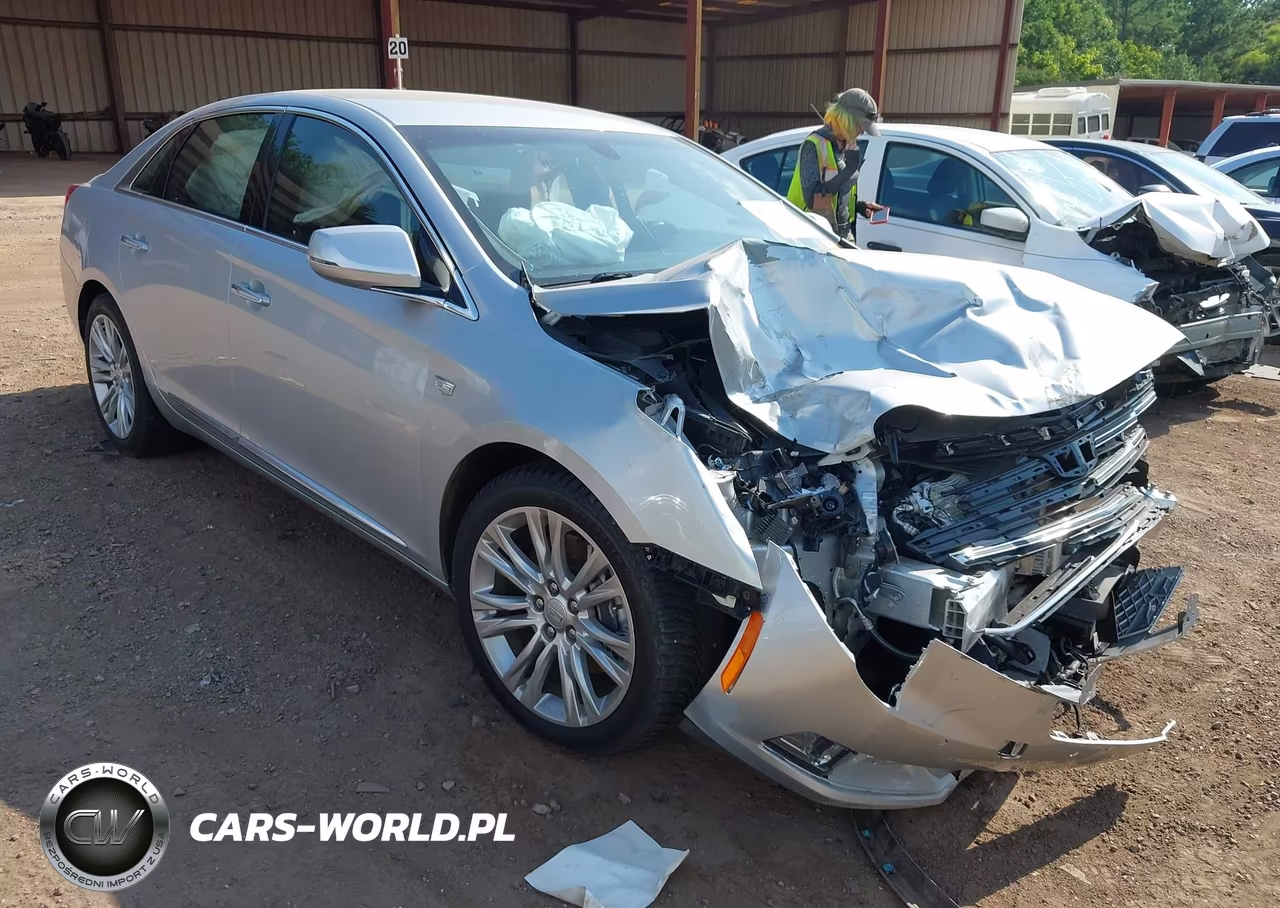 2019 Cadillac Xts Luxury – zdjęcie 1 z 17