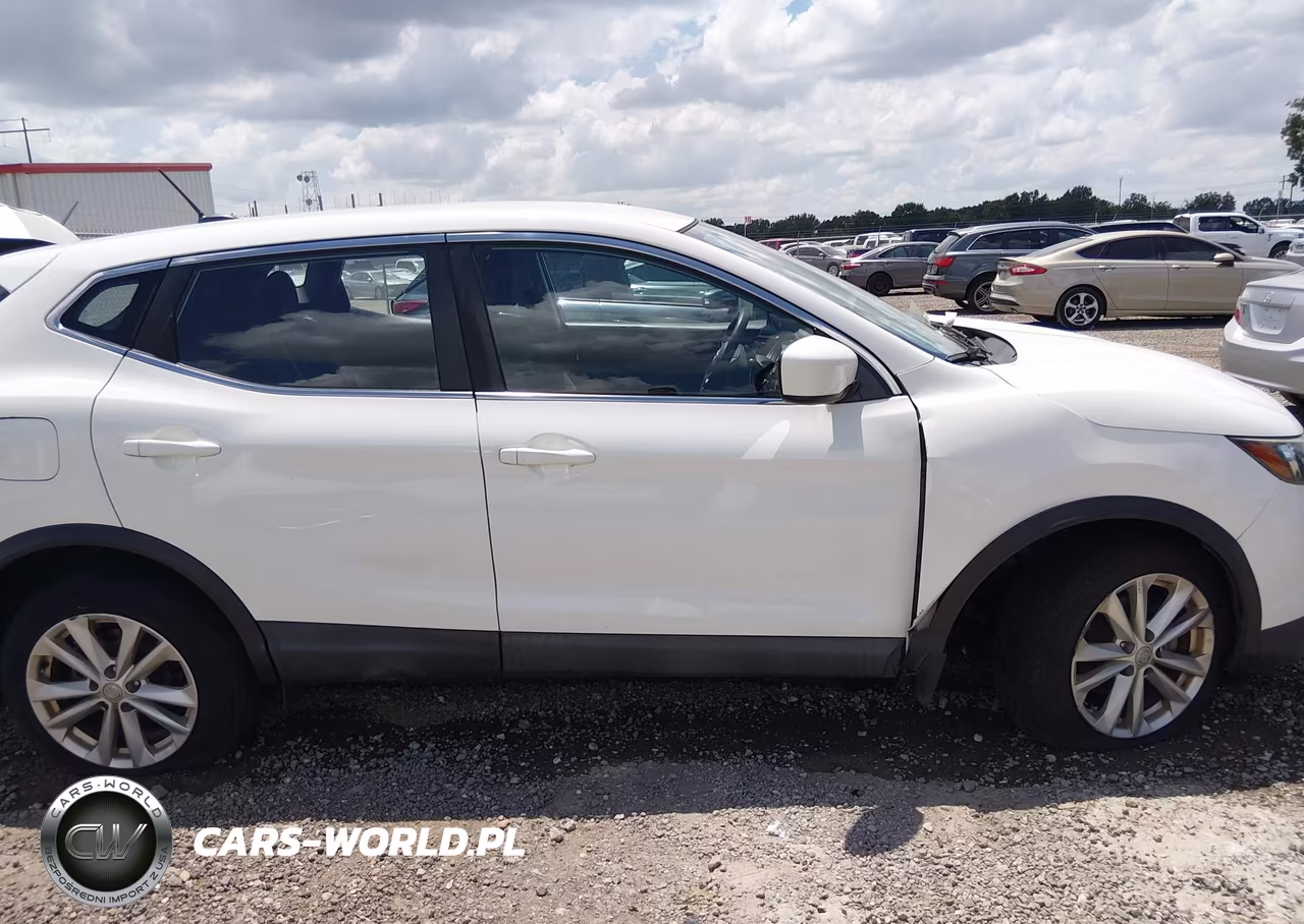 2018 Nissan Rogue Sport S VIN:JN1BJ1CP8JW157426 - 13