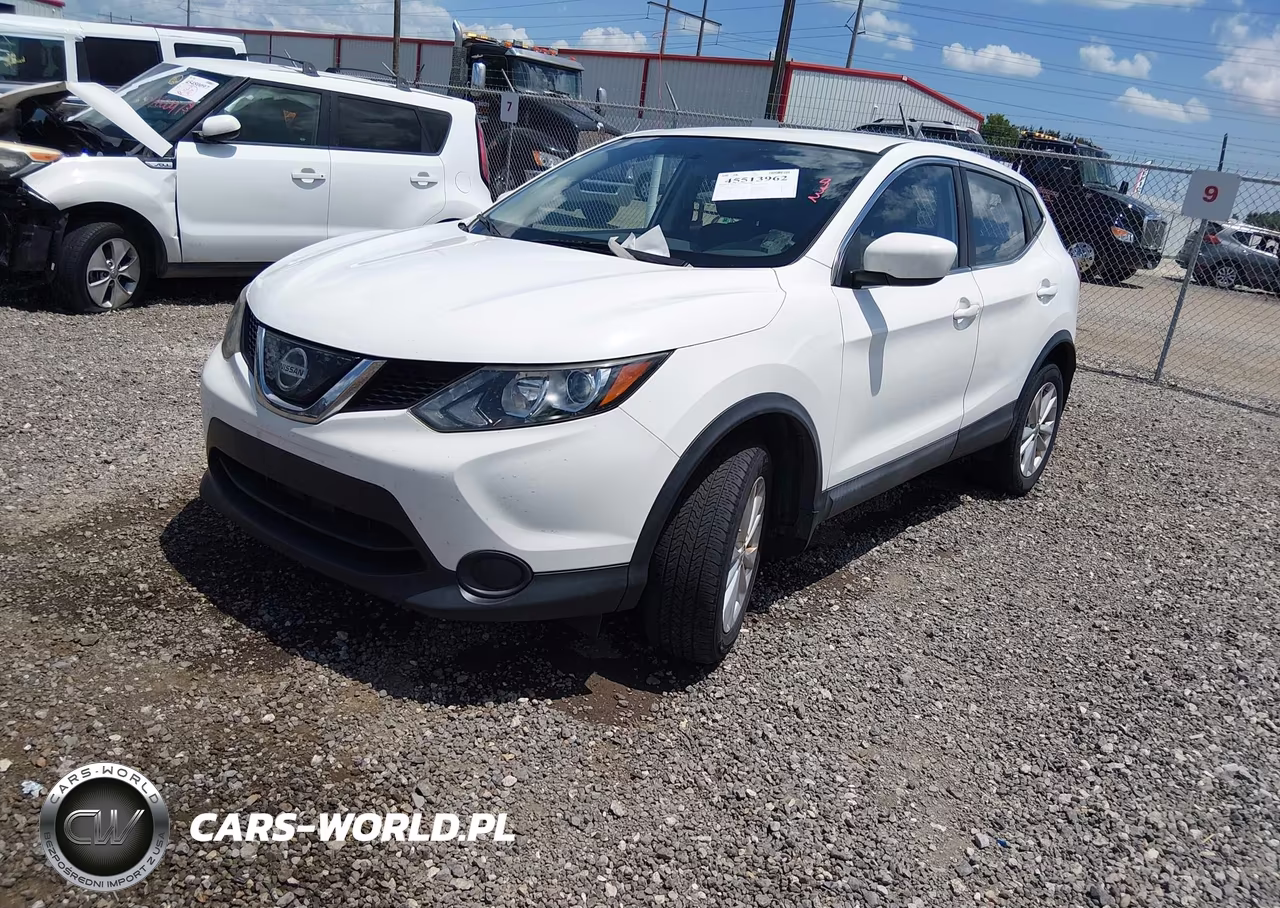 2018 Nissan Rogue Sport S VIN:JN1BJ1CP8JW157426 - 2