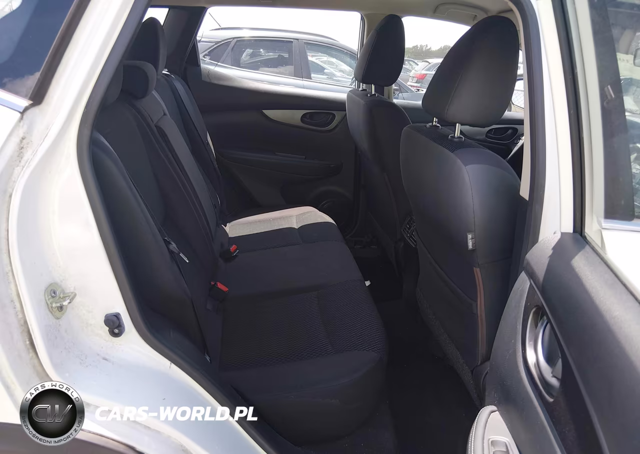 2018 Nissan Rogue Sport S VIN:JN1BJ1CP8JW157426 - 8
