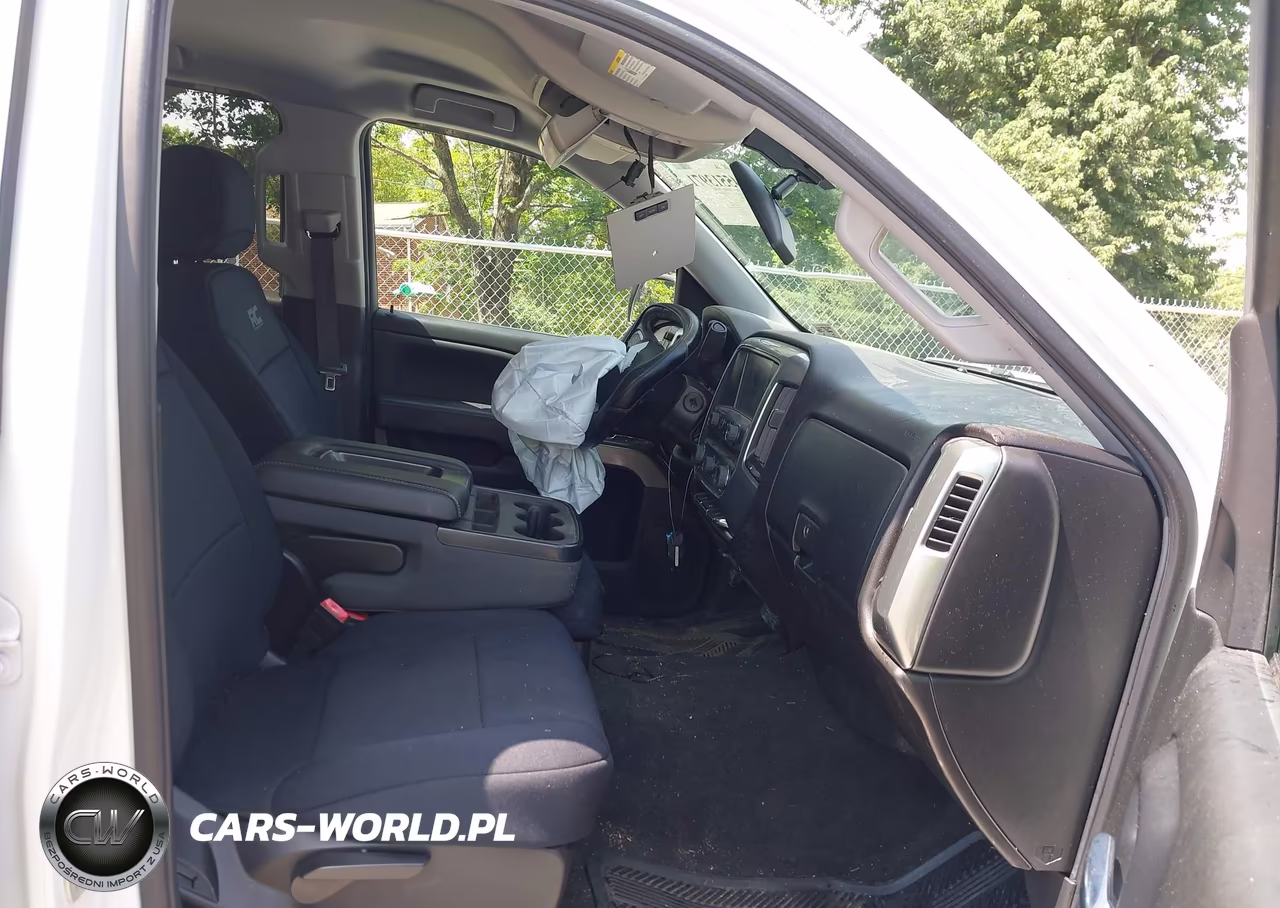 2018 Chevrolet Silverado 1500 2Lt VIN:3GCUKREC2JG393838 - 5