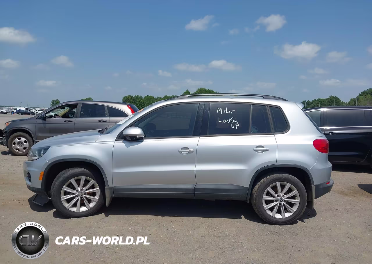 2018 Volkswagen Tiguan Limited 2.0T VIN:WVGAV7AX4JK001860 - 14