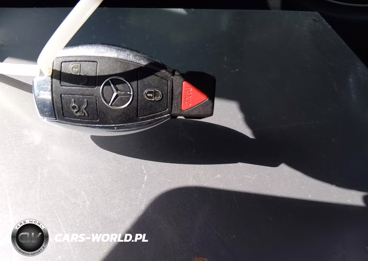2015 Mercedes-Benz C 300 Sport 4Matic VIN:55SWF4KB9FU006791 - 11