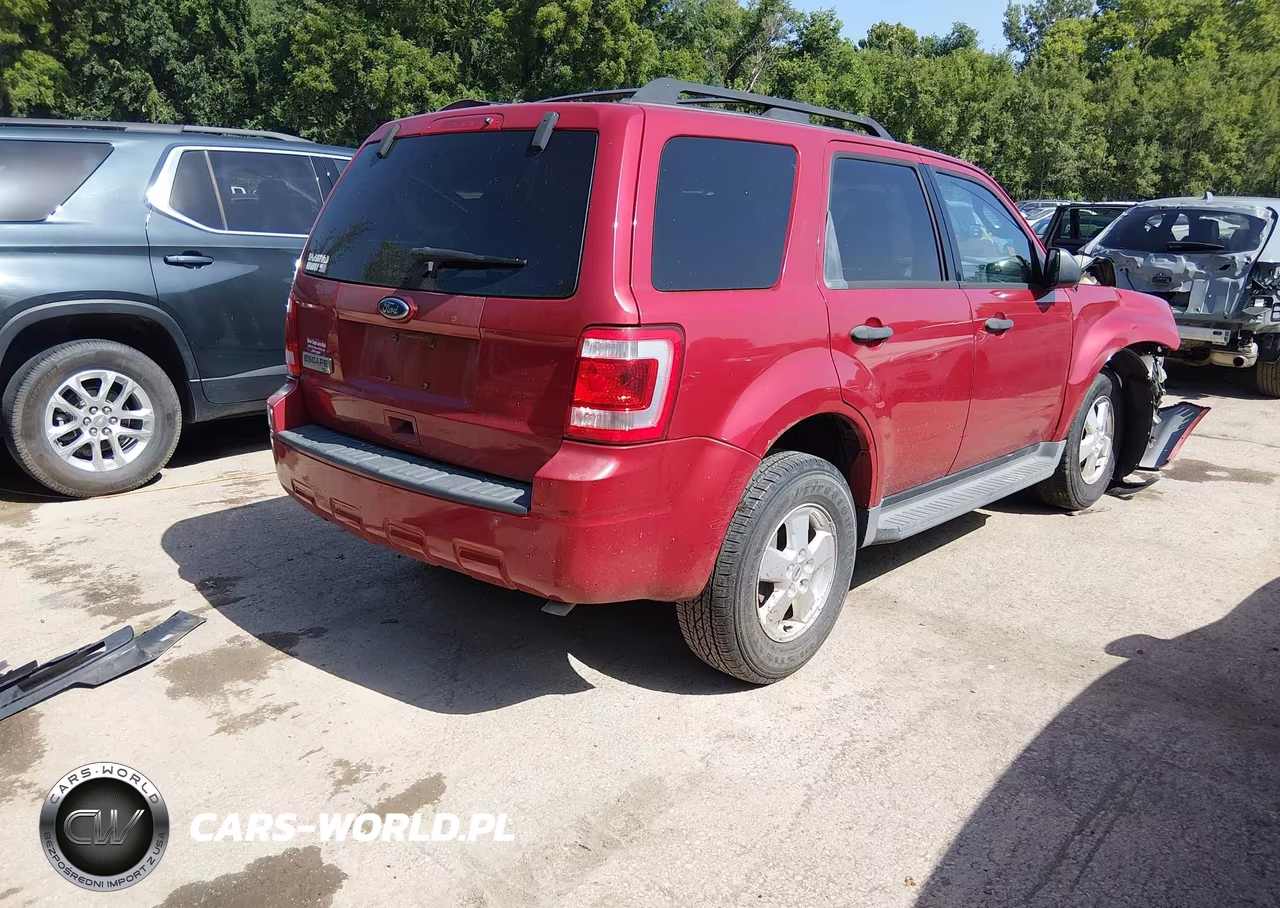 2011 Ford Escape Xlt VIN:1FMCU0D73BKA07763 - 4
