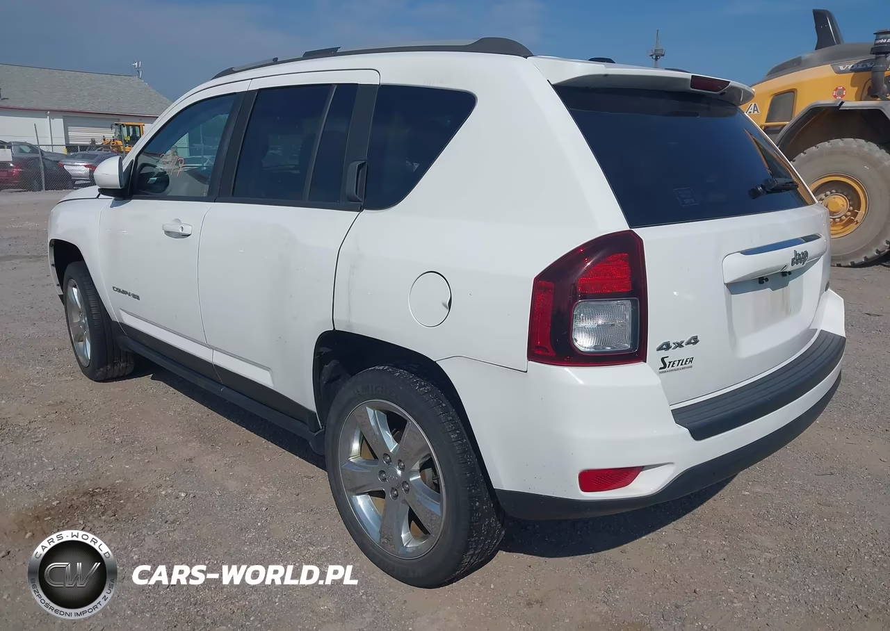 2016 Jeep Compass Latitude VIN:1C4NJDEB6GD587425 - 3