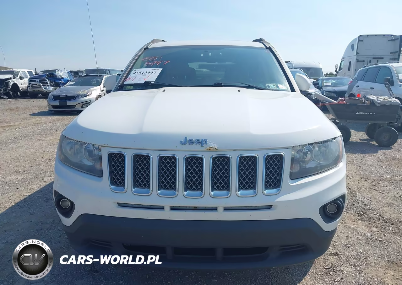2016 Jeep Compass Latitude VIN:1C4NJDEB6GD587425 - 6
