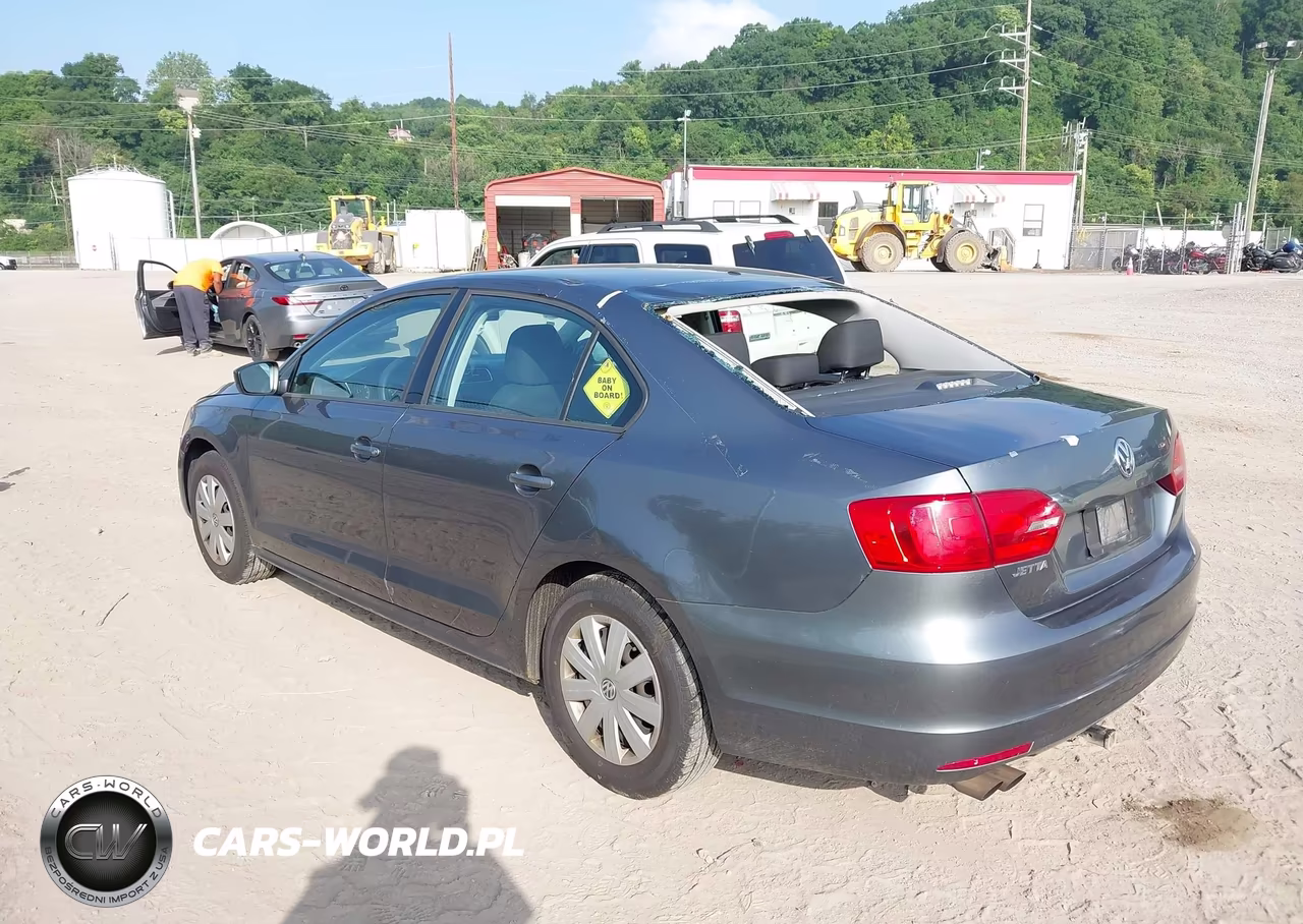 2013 Volkswagen Jetta 2.0L S VIN:3VW2K7AJ6DM431770 - 3