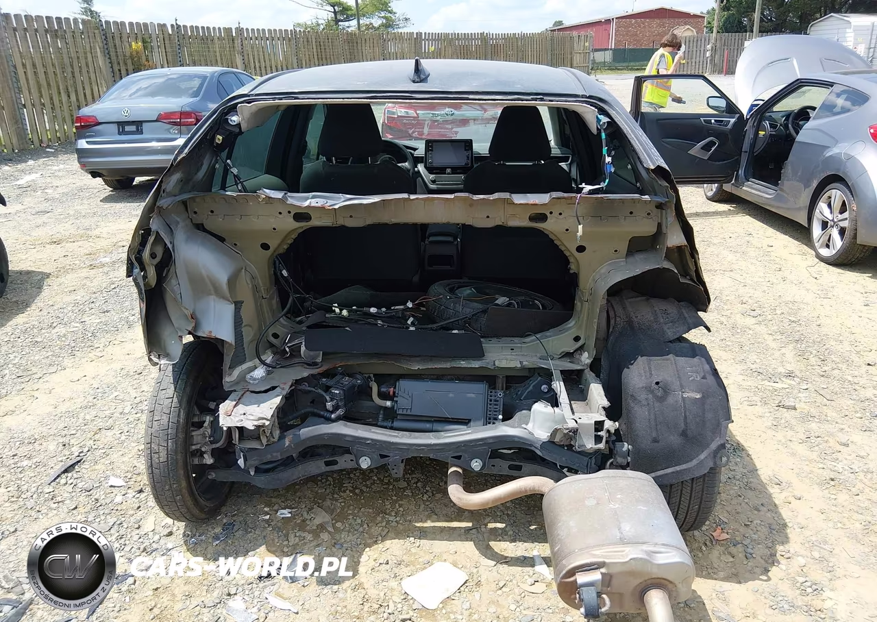2021 Toyota Corolla Le VIN:5YFEPMAE8MP177703 - 17