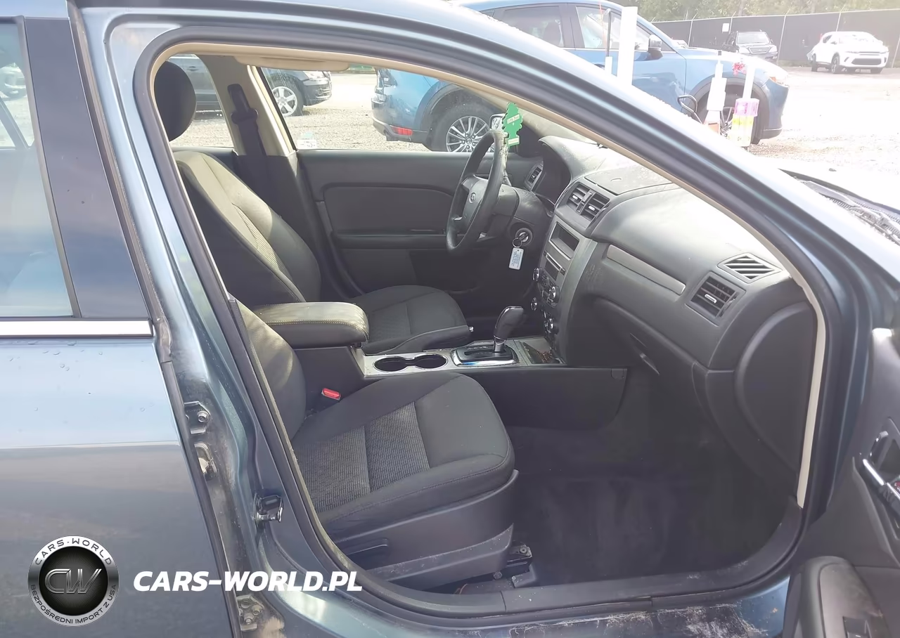 2012 Ford Fusion Se VIN:3FAHP0HA4CR102410 - 5