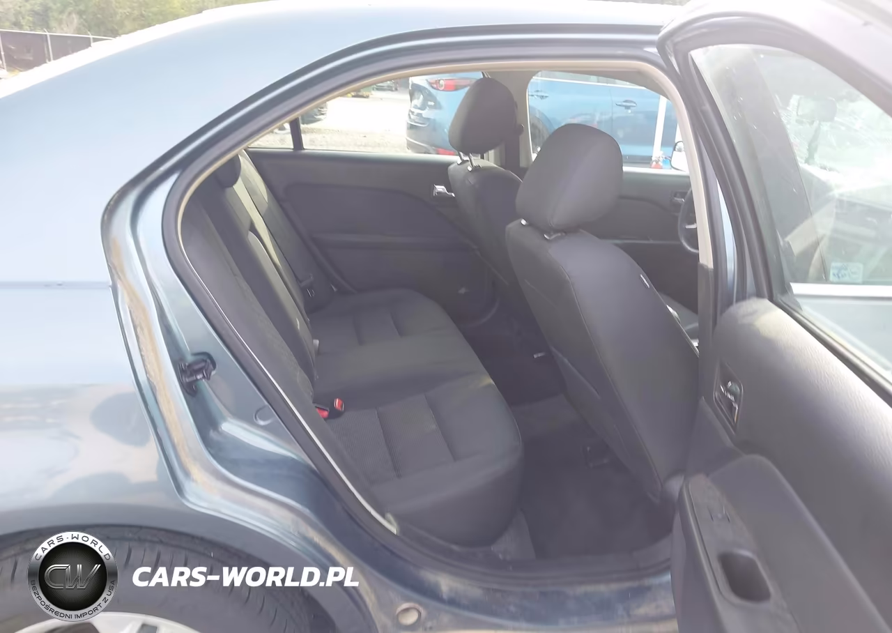 2012 Ford Fusion Se VIN:3FAHP0HA4CR102410 - 8