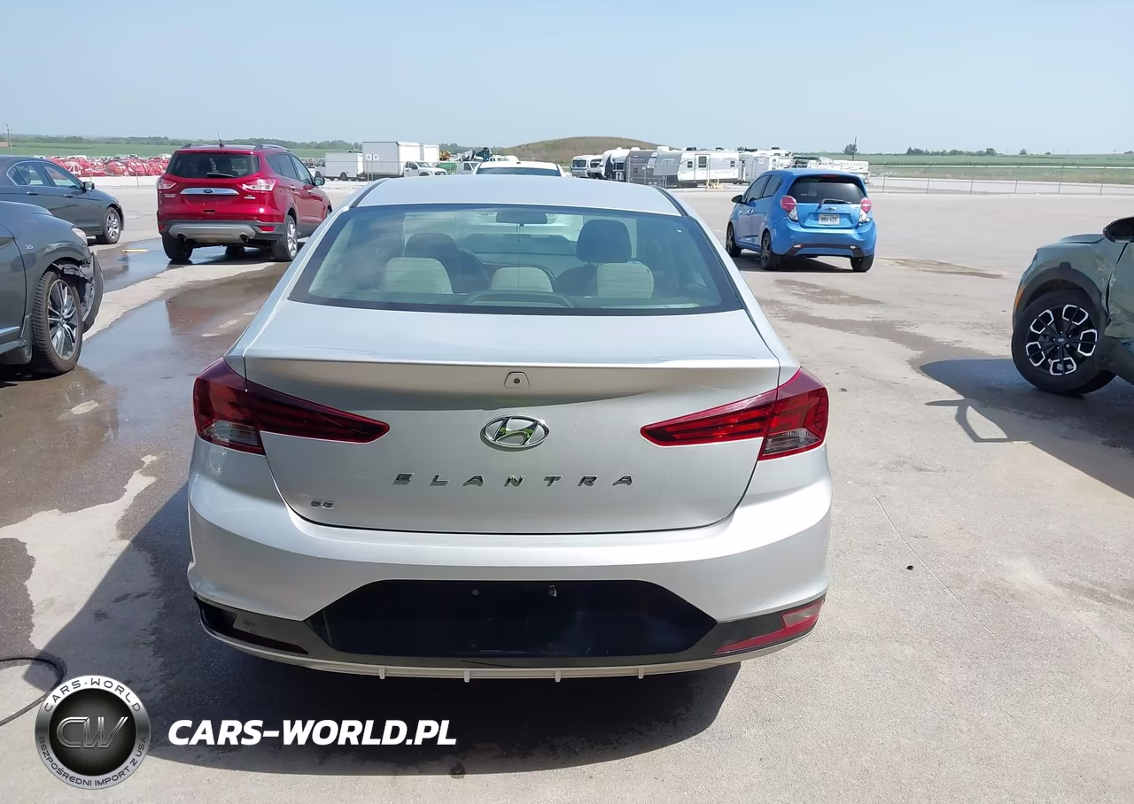 2019 Hyundai Elantra Se VIN:5NPD74LFXKH446165 - 15