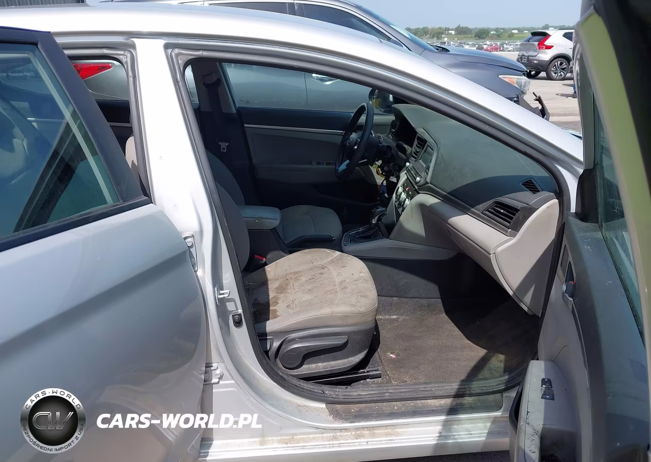 2019 Hyundai Elantra Se VIN:5NPD74LFXKH446165 - 5