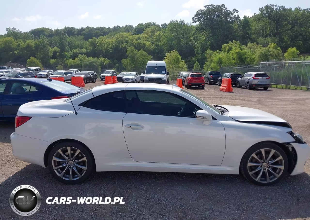 2015 Lexus Is 250C VIN:JTHFF2C23F2532064 - 14