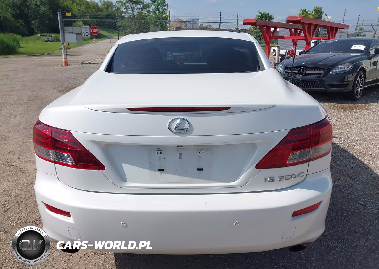 2015 Lexus Is 250C VIN:JTHFF2C23F2532064 - 17
