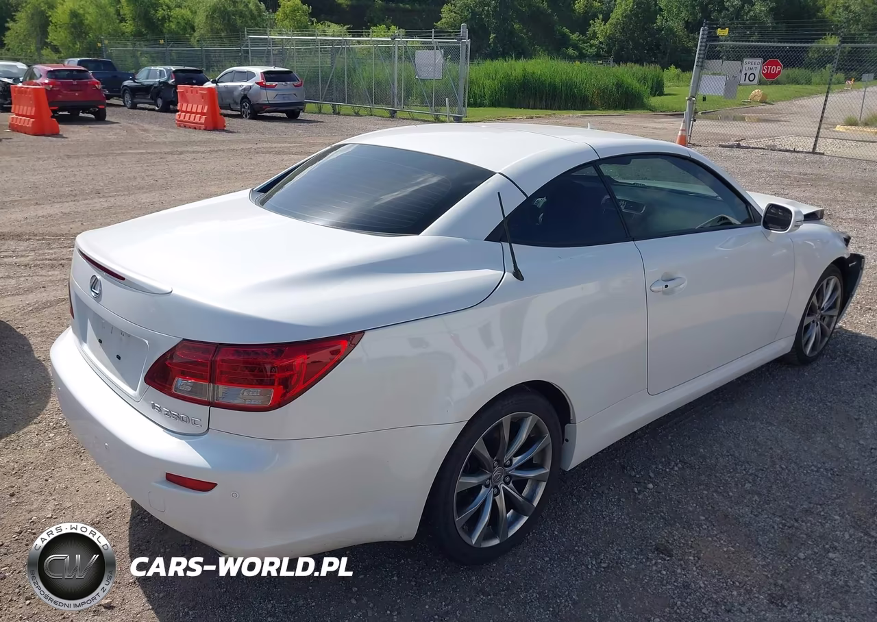 2015 Lexus Is 250C VIN:JTHFF2C23F2532064 - 4