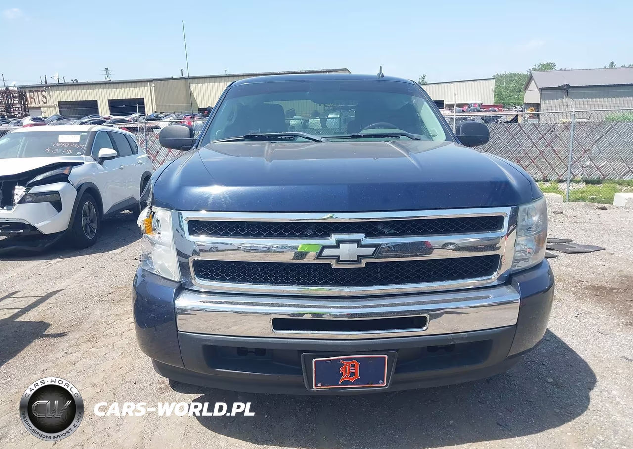 2011 Chevrolet Silverado 1500 Ls VIN:1GCRCREA6BZ317025 - 12