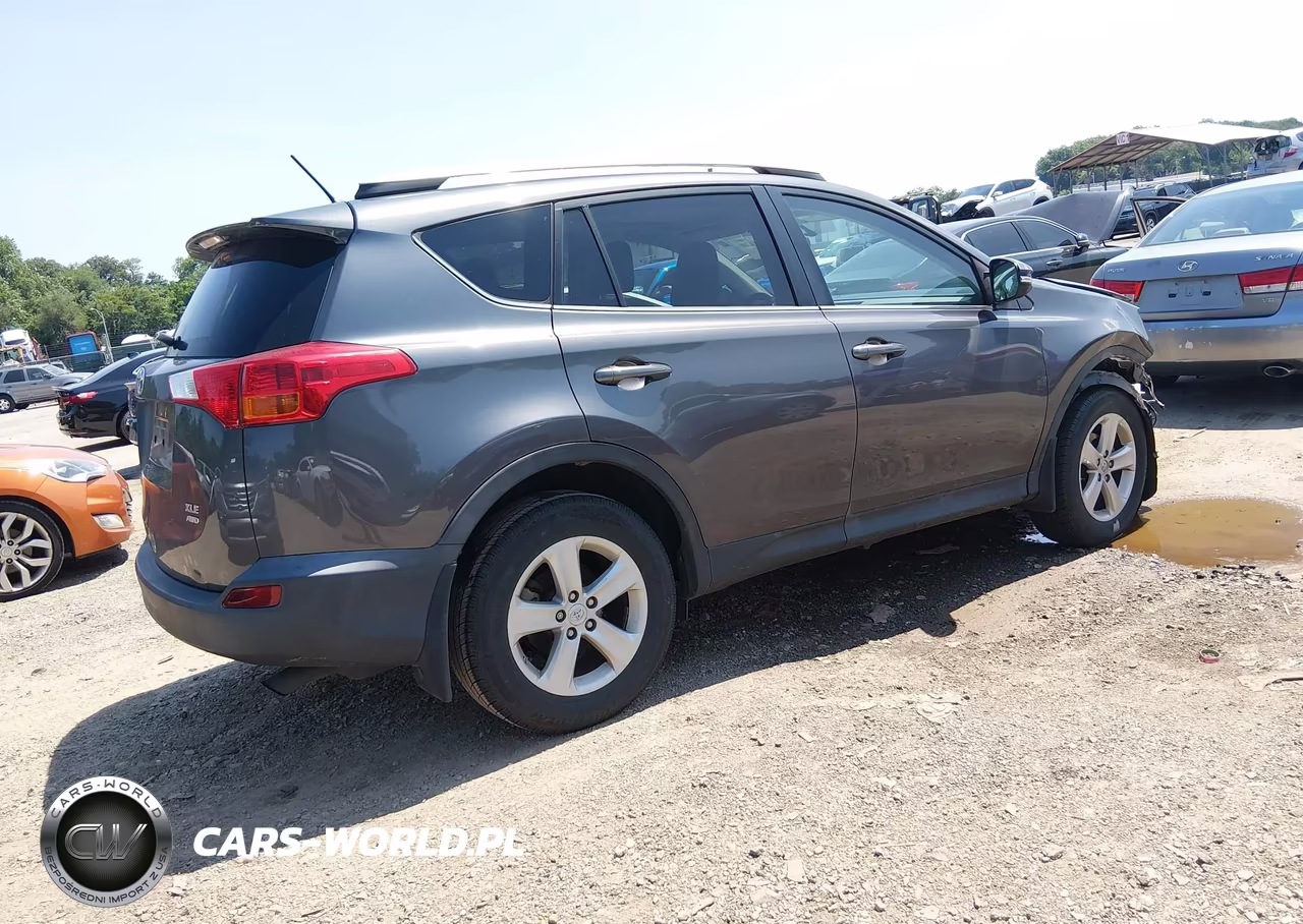 2013 Toyota Rav4 Xle VIN:2T3RFREV0DW036559 - 4