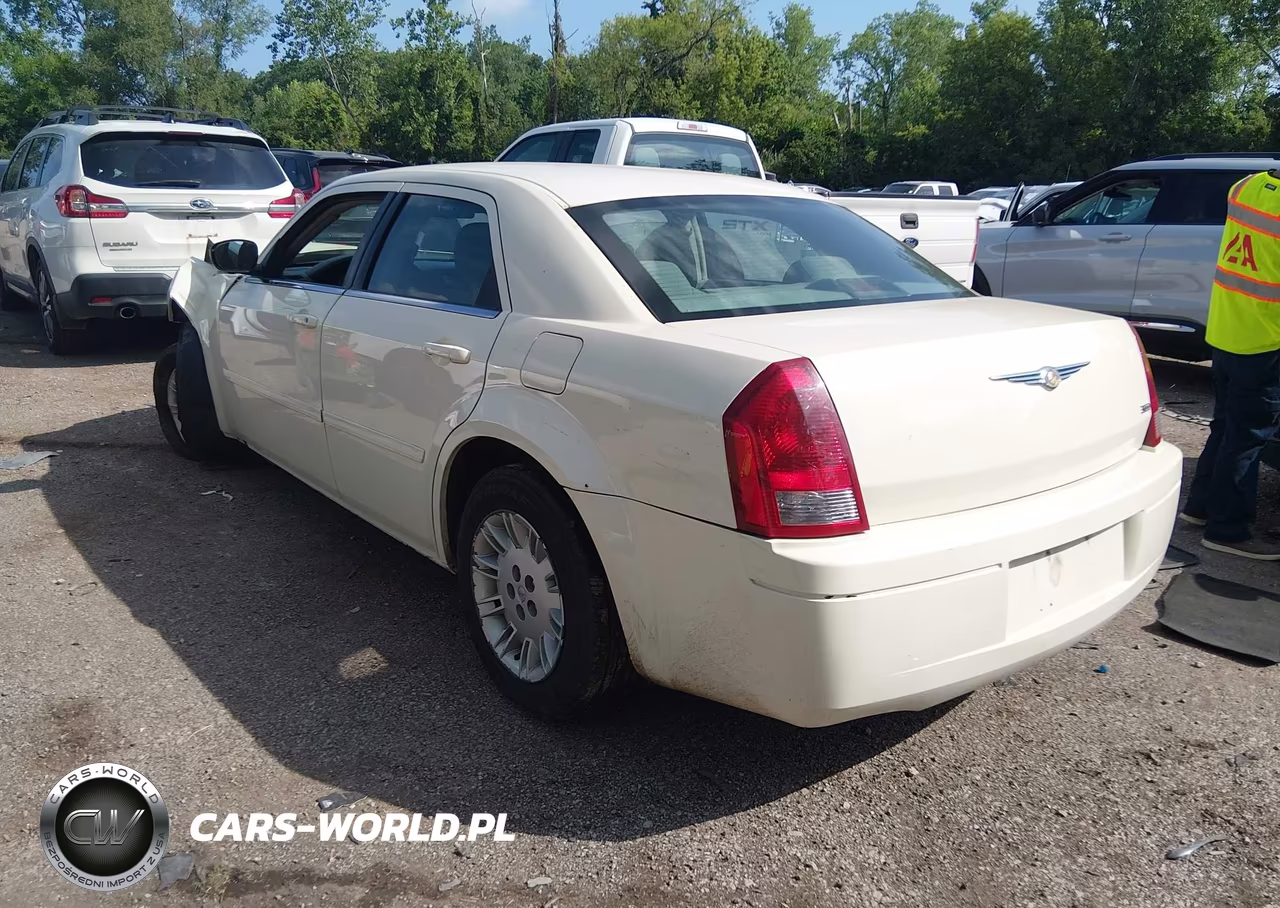 2006 Chrysler 300 VIN:2C3KA43R76H226620 - 3
