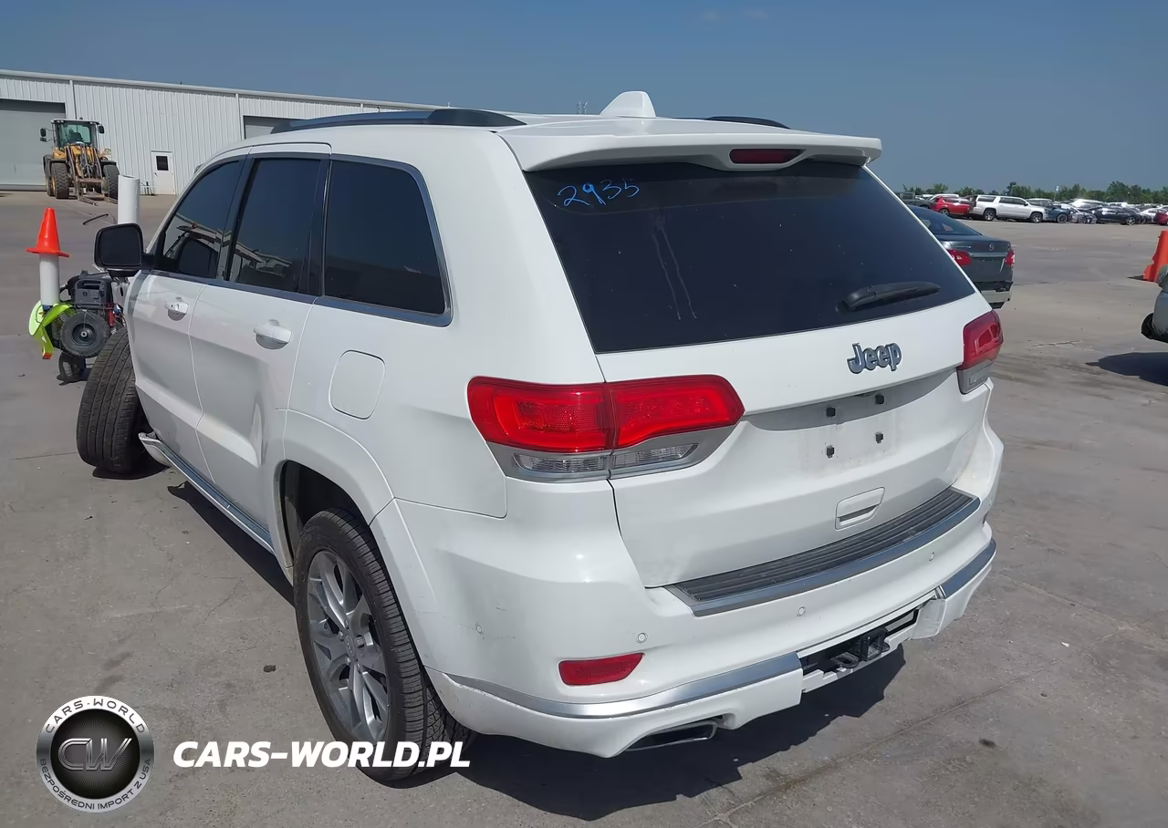 2020 Jeep Grand Cherokee Summit 4X4 VIN:1C4RJFJG1LC312978 - 3