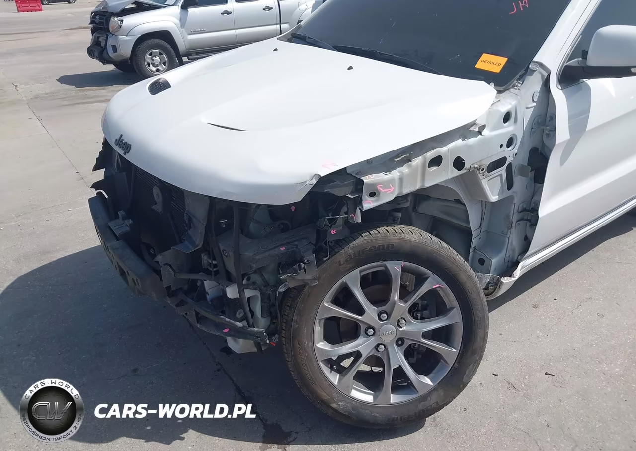 2020 Jeep Grand Cherokee Summit 4X4 VIN:1C4RJFJG1LC312978 - 6