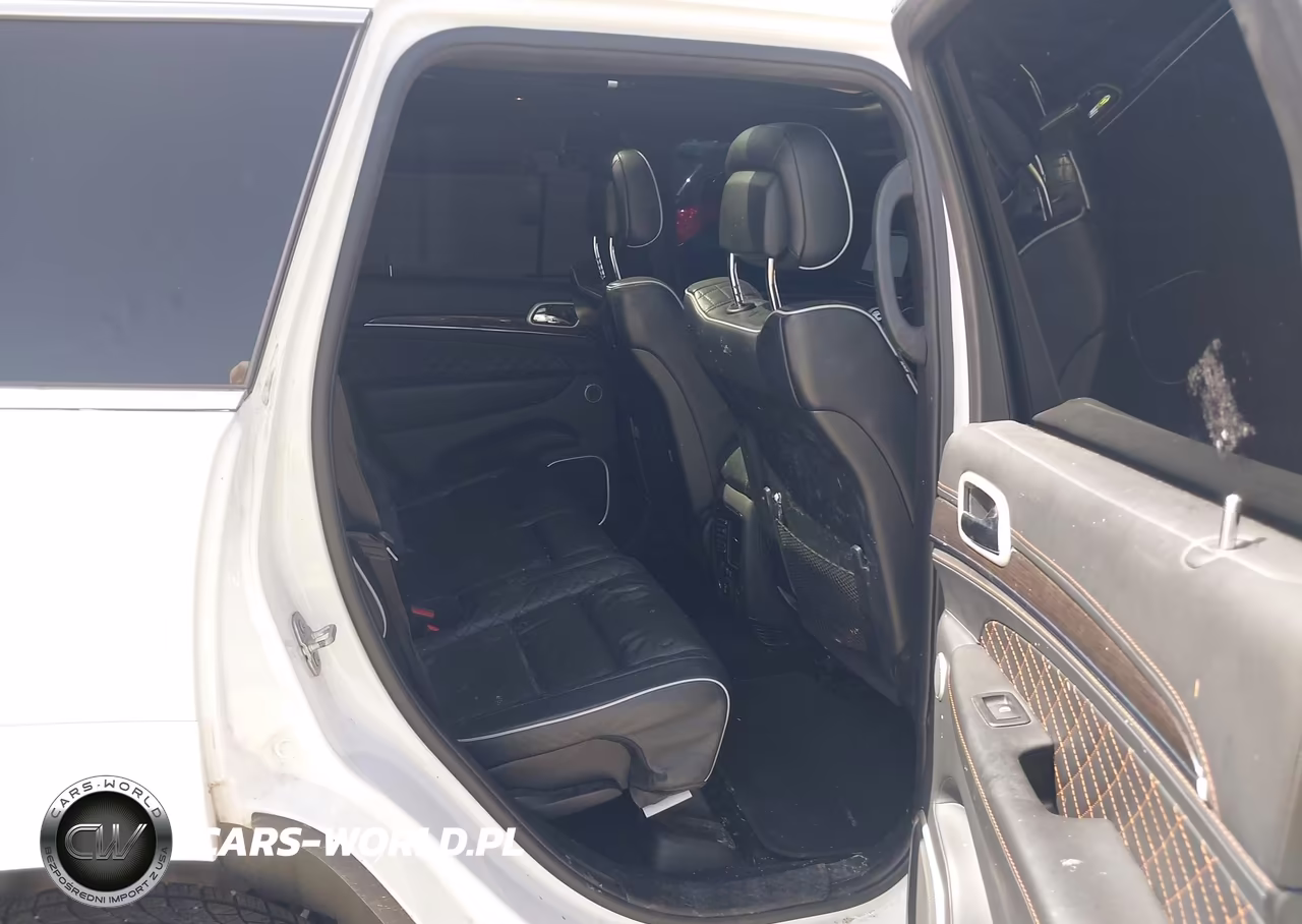 2020 Jeep Grand Cherokee Summit 4X4 VIN:1C4RJFJG1LC312978 - 8