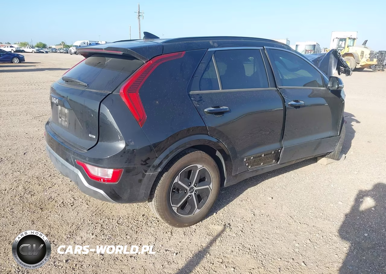 2025 Kia Niro Sx VIN:KNDCT3LE2S5218959 - 4