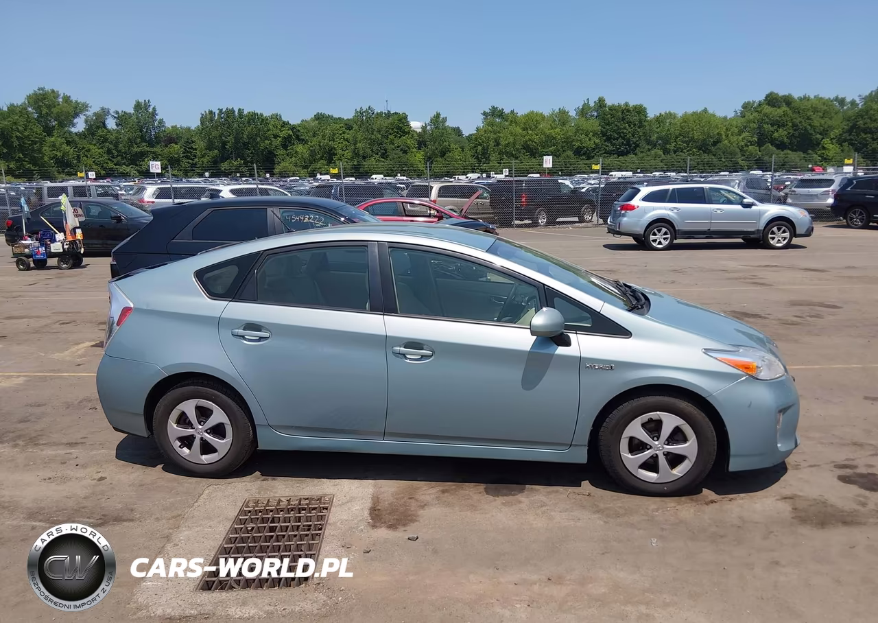 2014 Toyota Prius Two VIN:JTDKN3DU0E1778860 - 13