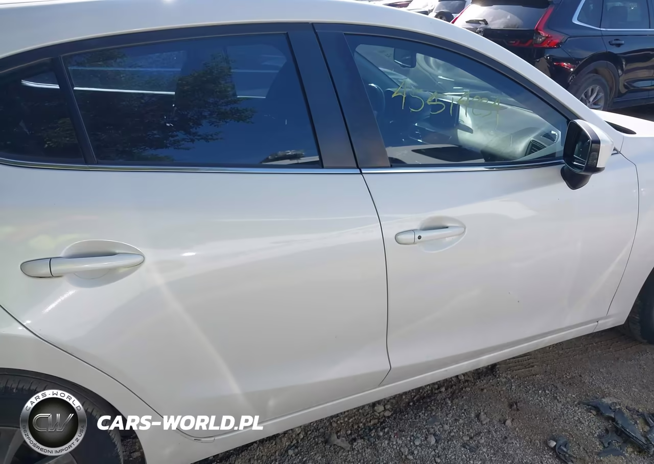 2016 Mazda Mazda3 I Touring VIN:JM1BM1M78G1306152 - 13