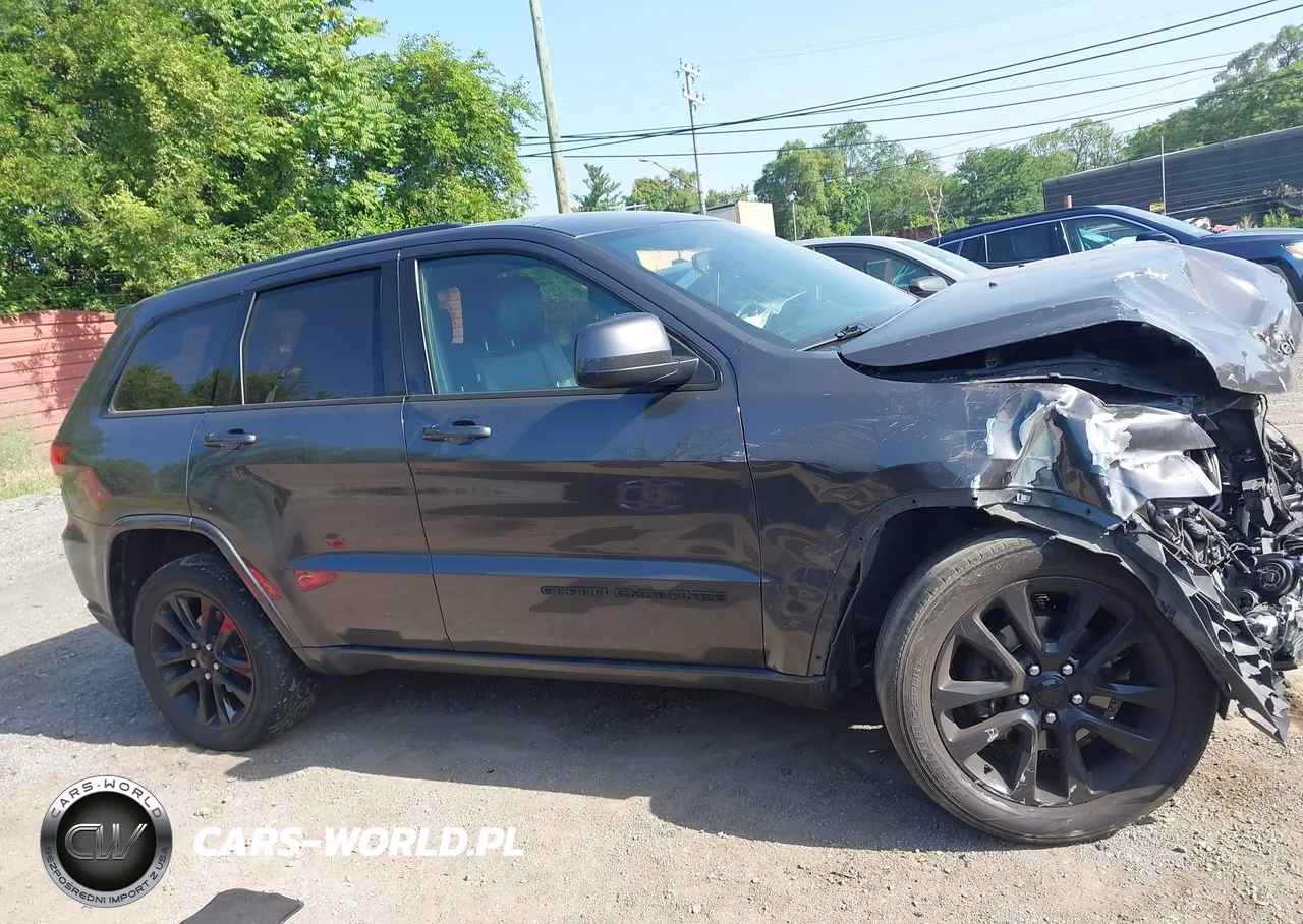 2018 Jeep Grand Cherokee Altitude 4X4 VIN:1C4RJFAG0JC376281 - 13