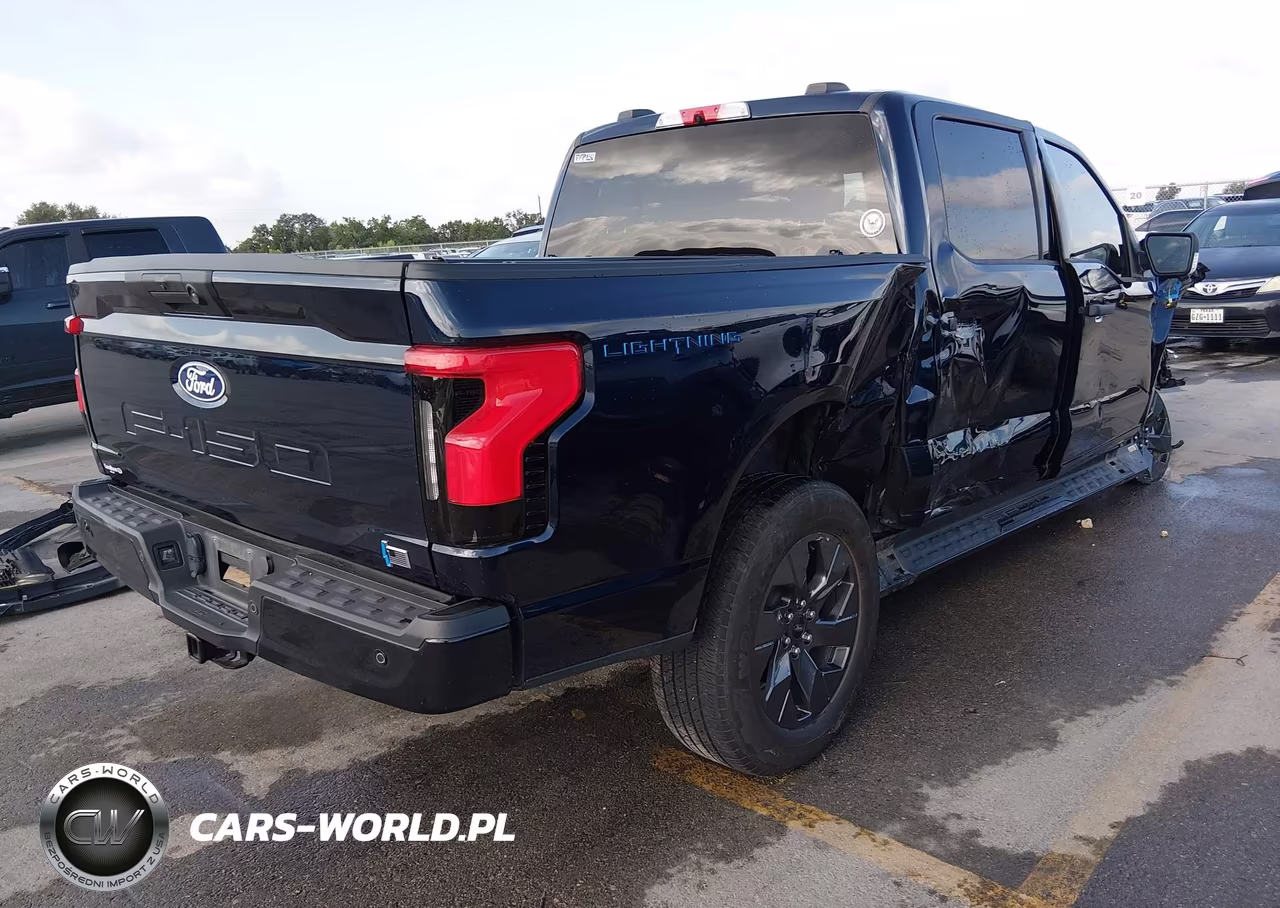 2024 Ford F-150 Lightning Xlt VIN:1FTVW3LK5RWG28679 - 4