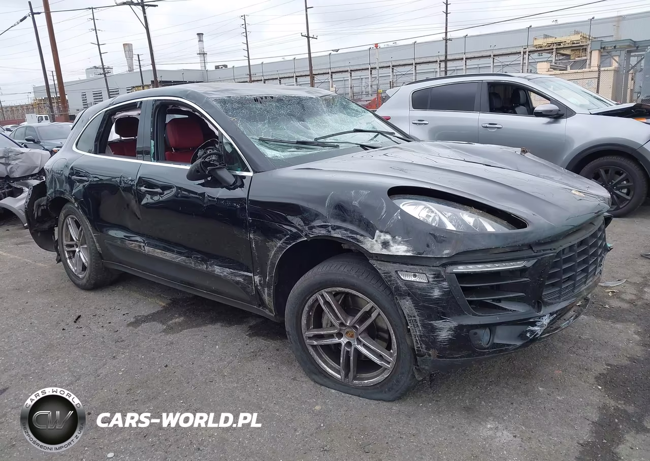 2015 Porsche Macan S