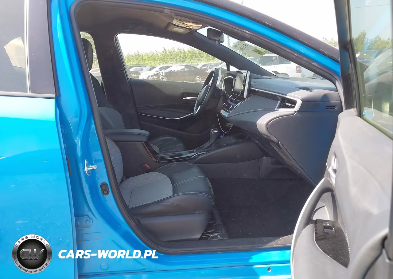 2022 Toyota Corolla Xse VIN:JTNC4MBE3N3158609 - 5