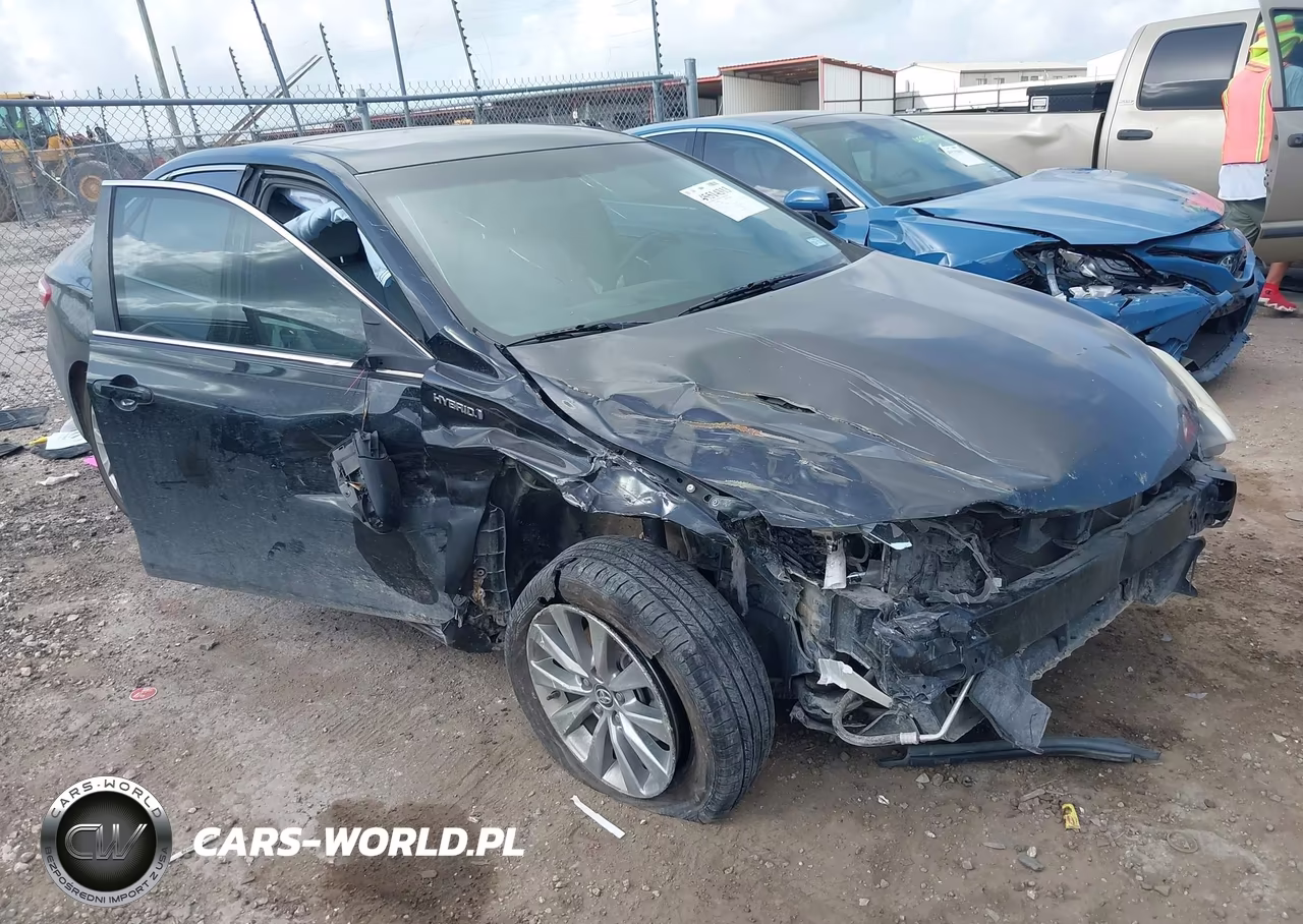 2015 Toyota Camry Hybrid Xle