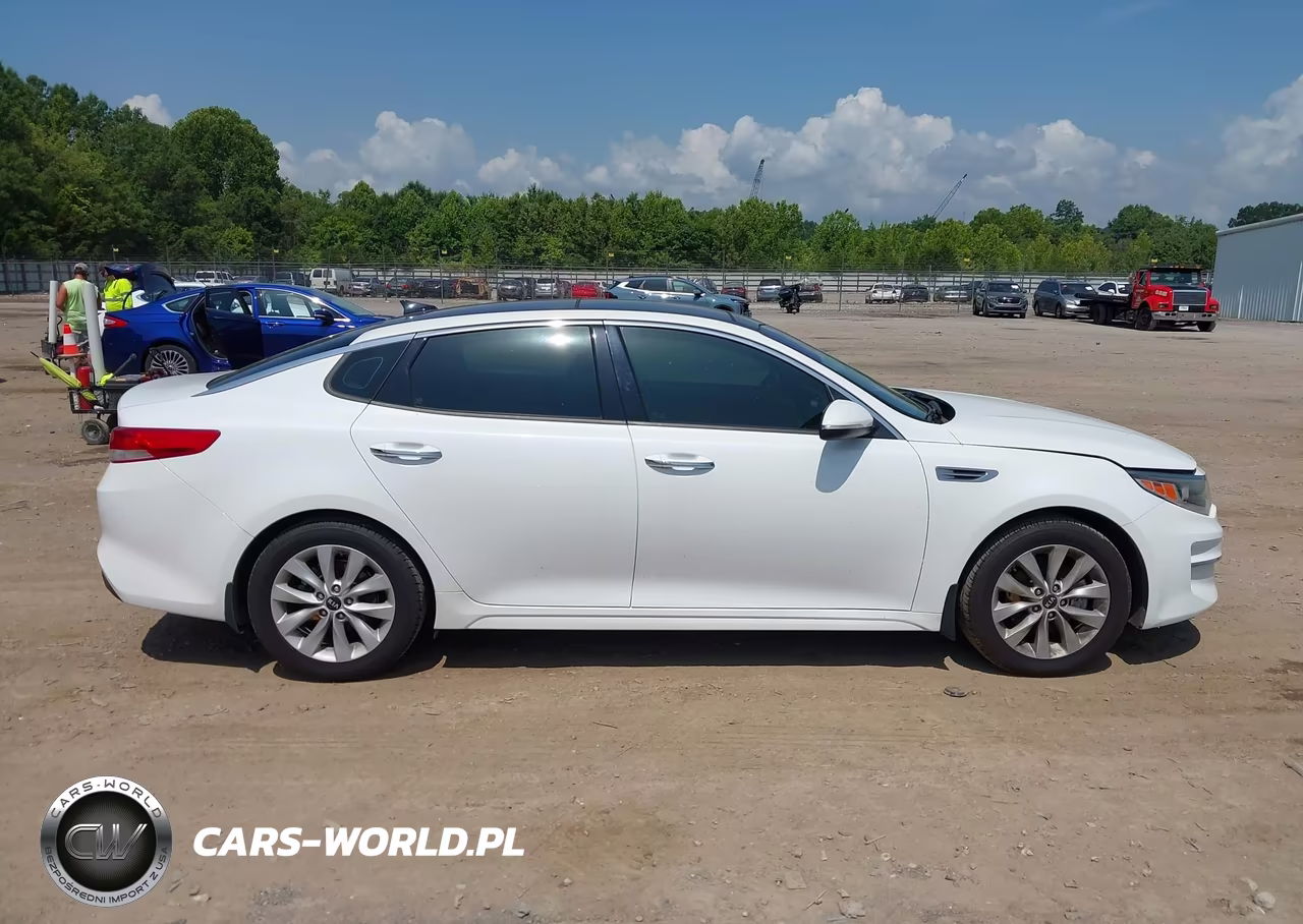2018 Kia Optima Ex VIN:5XXGU4L31JG205679 - 13