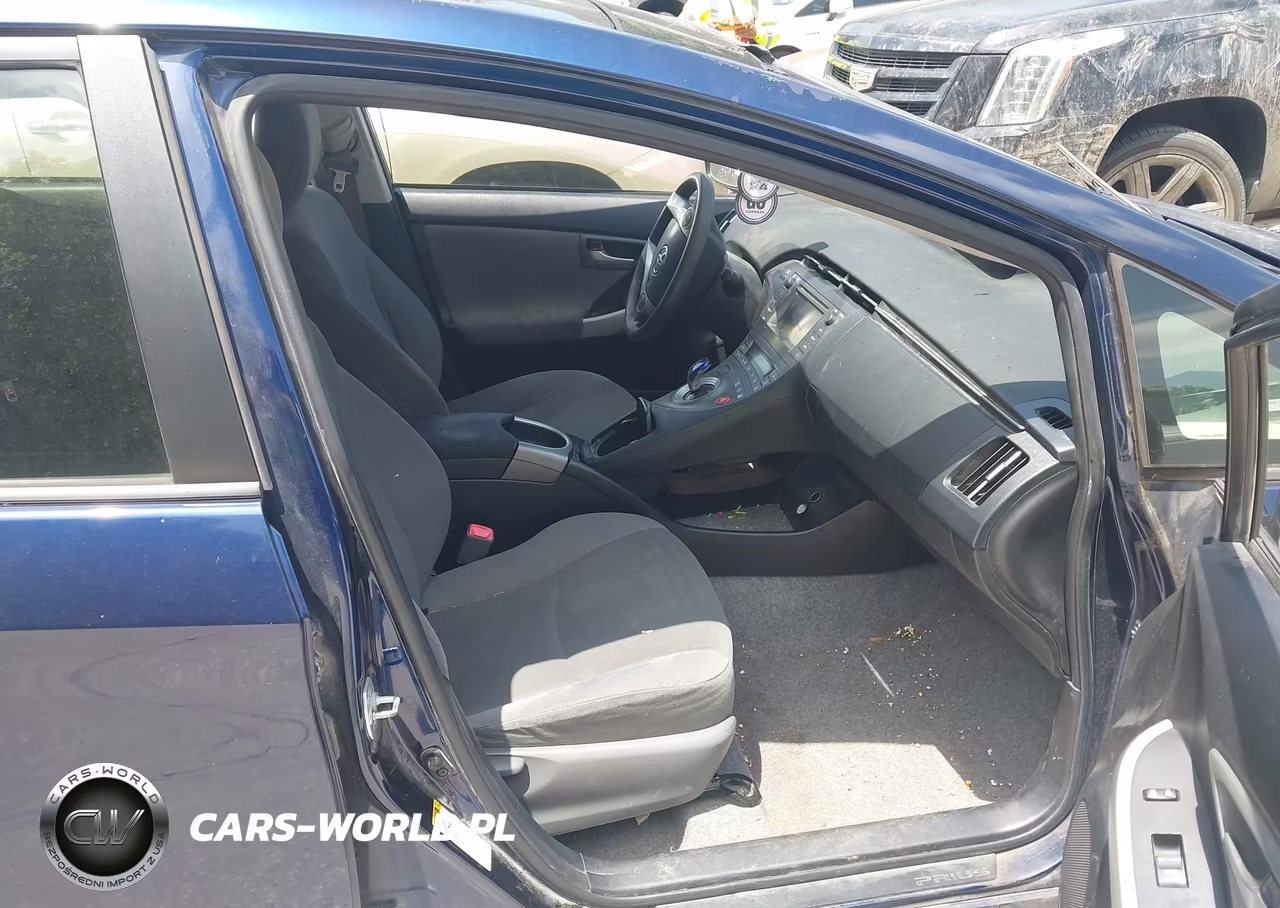 2012 Toyota Prius Three VIN:JTDKN3DU6C1558250 - 5