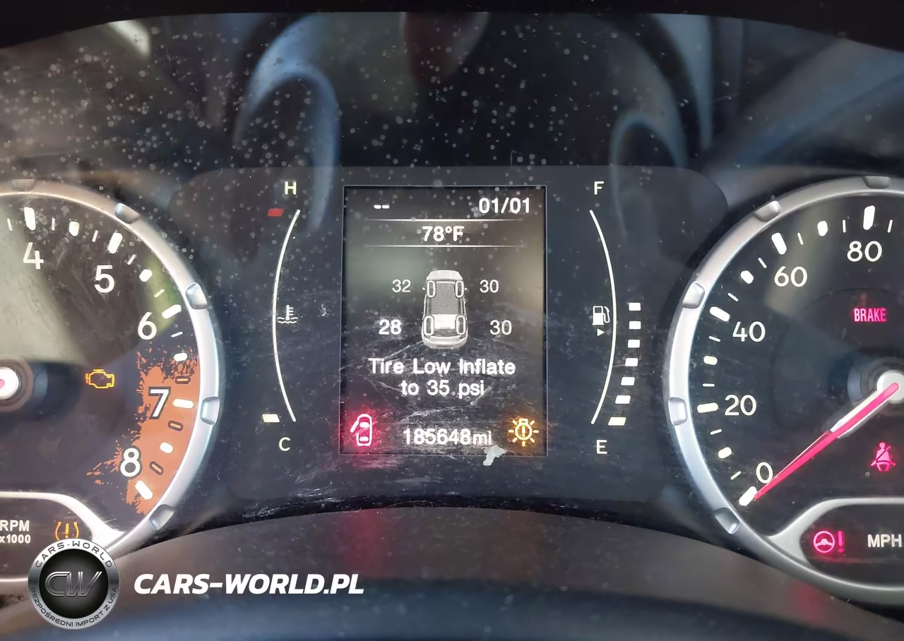 2015 Jeep Renegade Sport VIN:ZACCJAAH4FPC30986 - 12