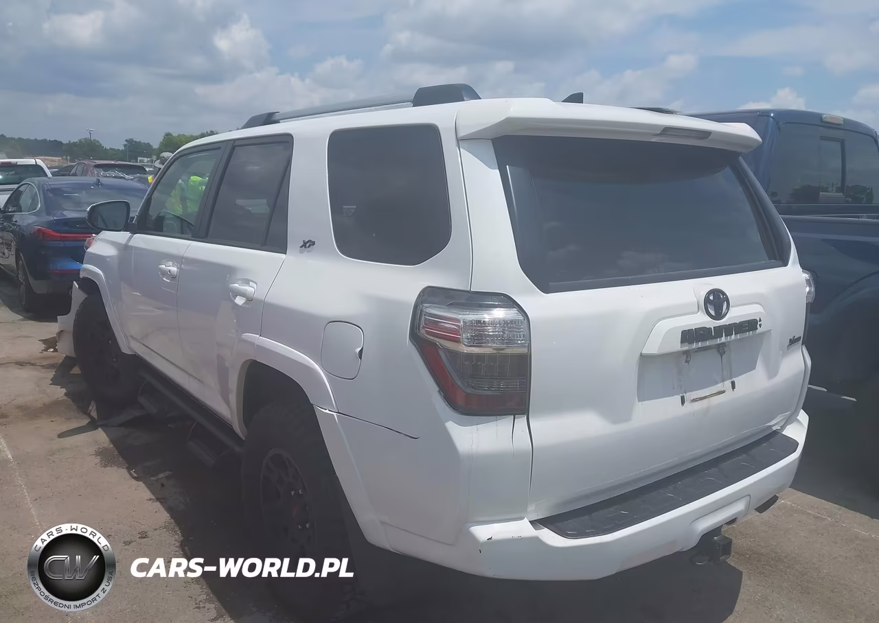 2022 Toyota 4Runner VIN:JTEFU5JR2N5256607 - 3
