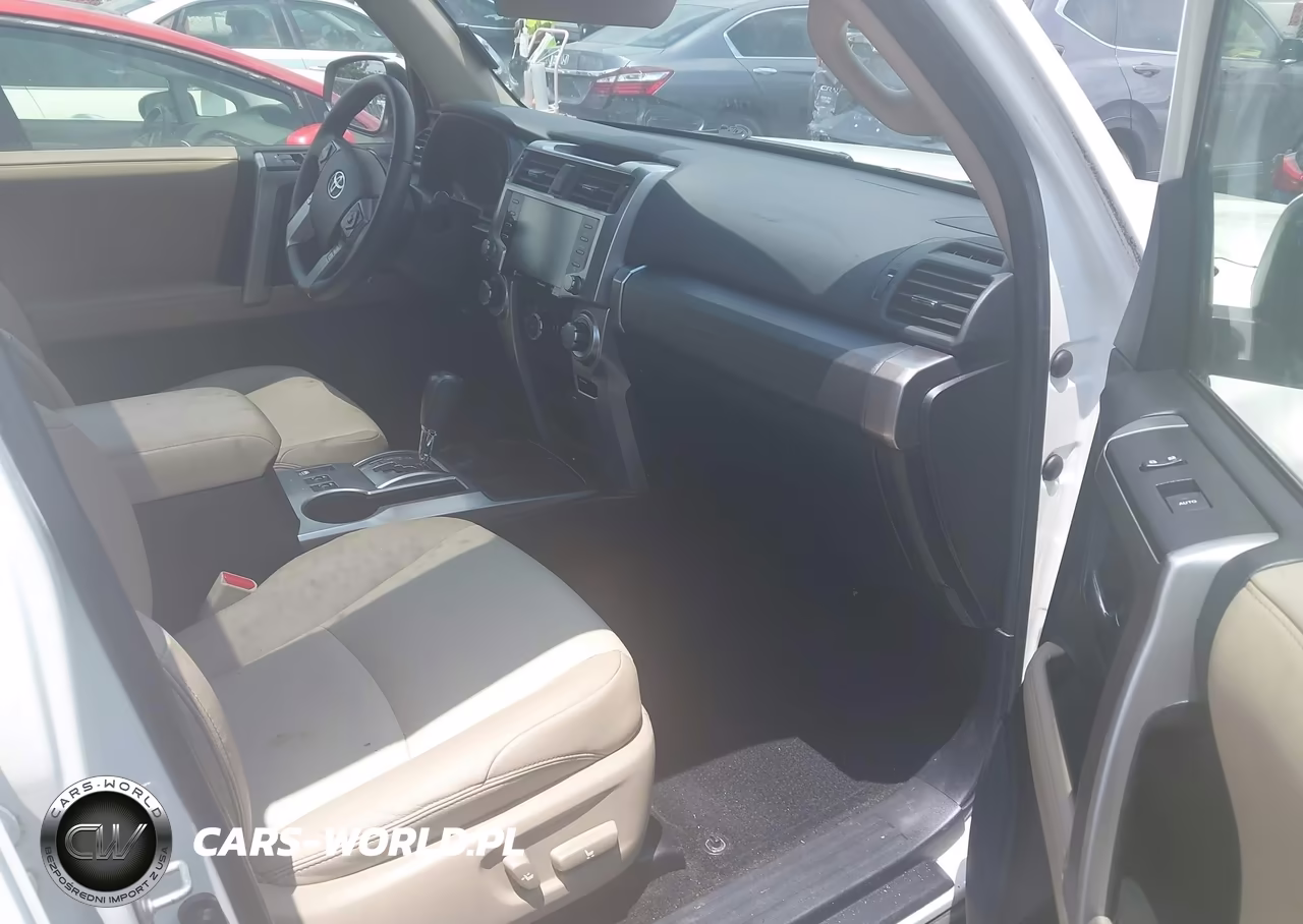 2022 Toyota 4Runner VIN:JTEFU5JR2N5256607 - 5