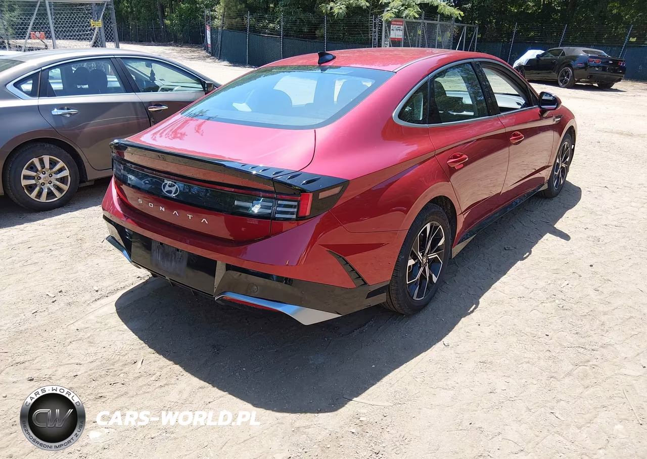 2025 Hyundai Sonata Sel VIN:KMHL64JA1SA442580 - 4