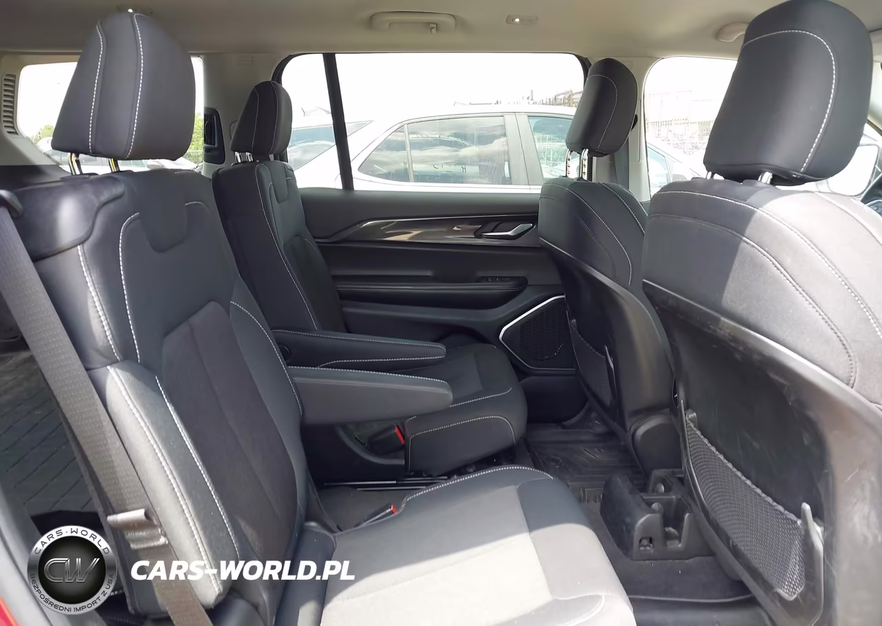 2021 Jeep Grand Cherokee L Laredo 4X4 VIN:1C4RJKAG9M8170165 - 8