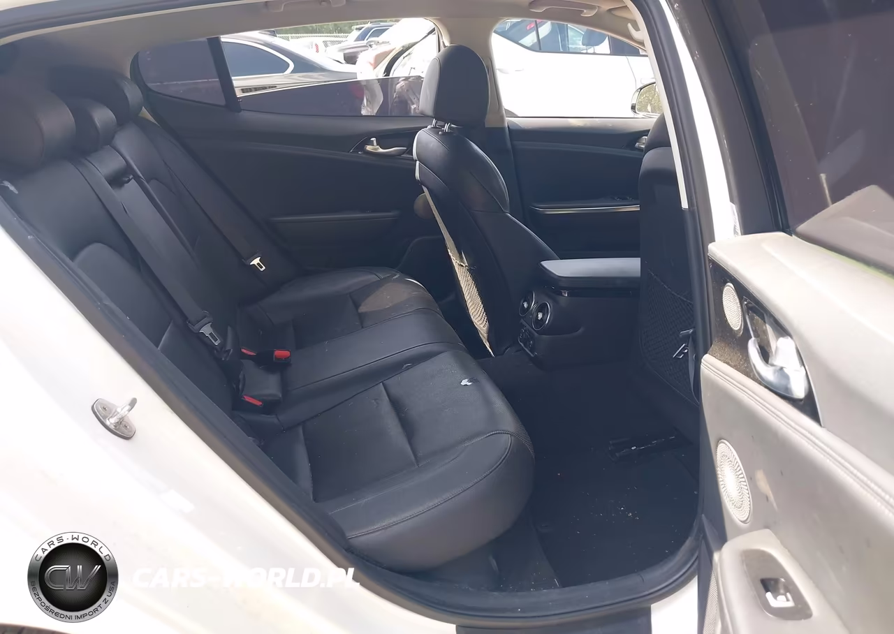 2018 Kia Stinger Premium VIN:KNAE25LA9J6033091 - 8