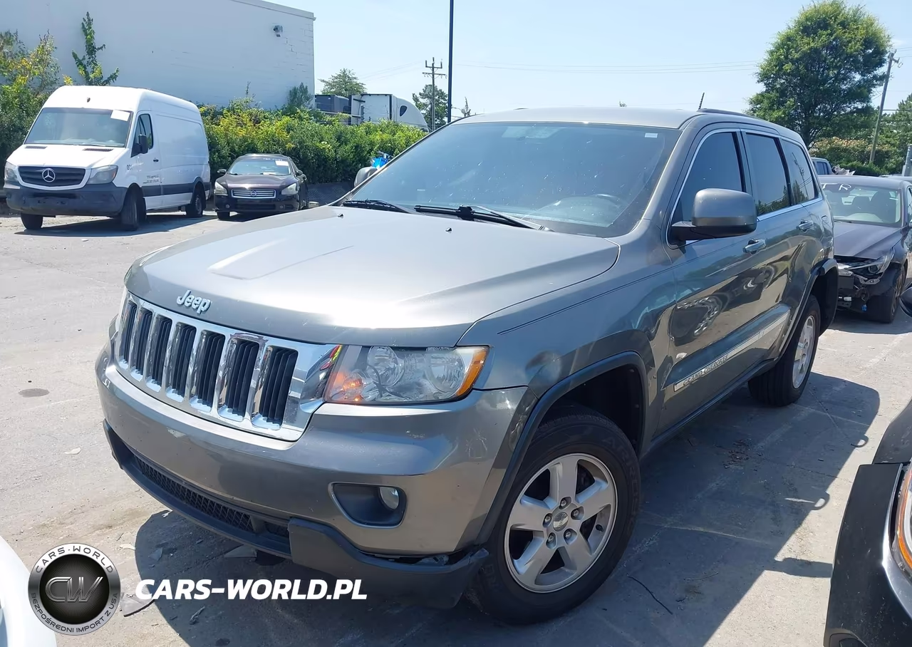 2013 Jeep Grand Cherokee Laredo VIN:1C4RJFAGXDC599724 - 2