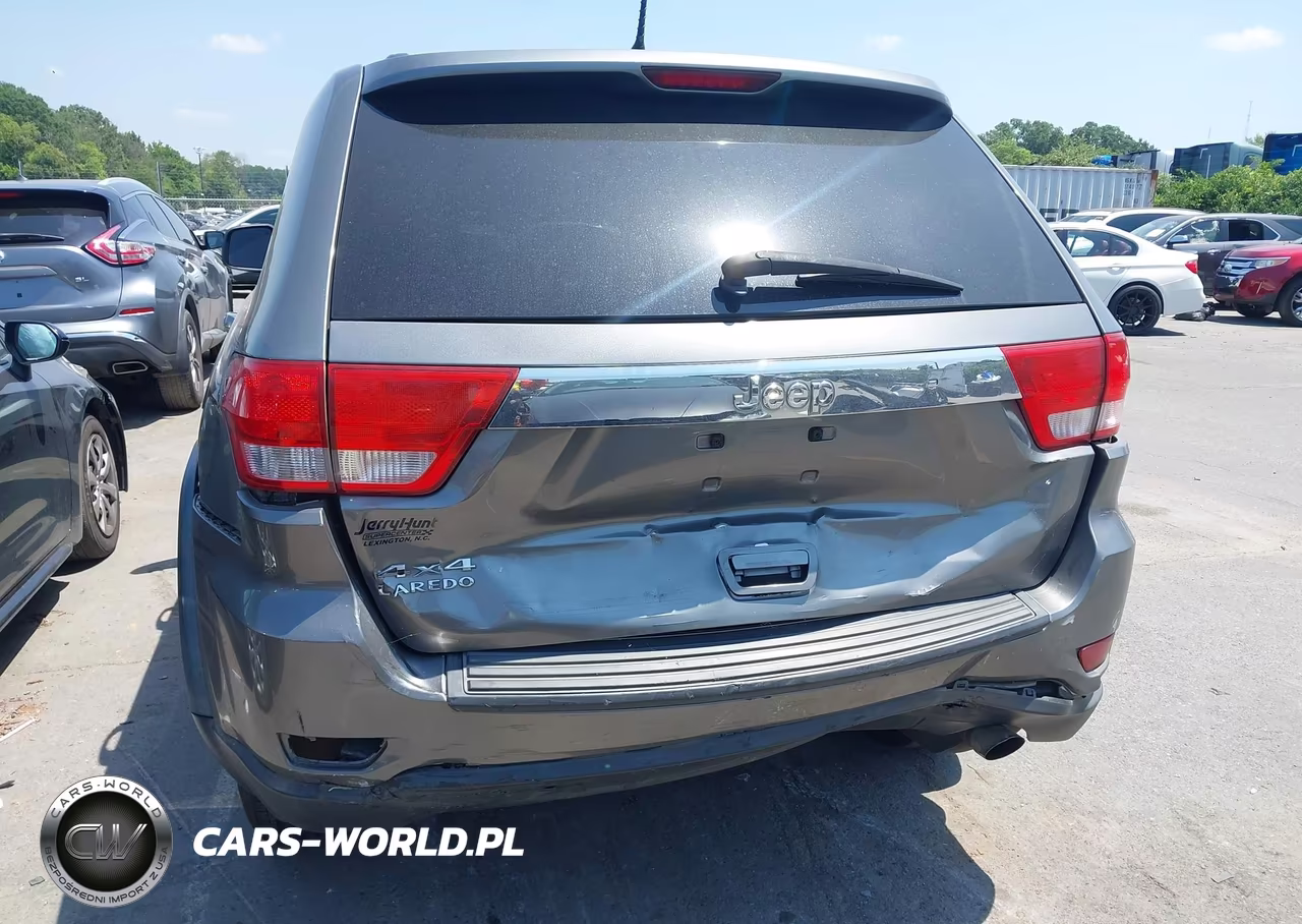 2013 Jeep Grand Cherokee Laredo VIN:1C4RJFAGXDC599724 - 6