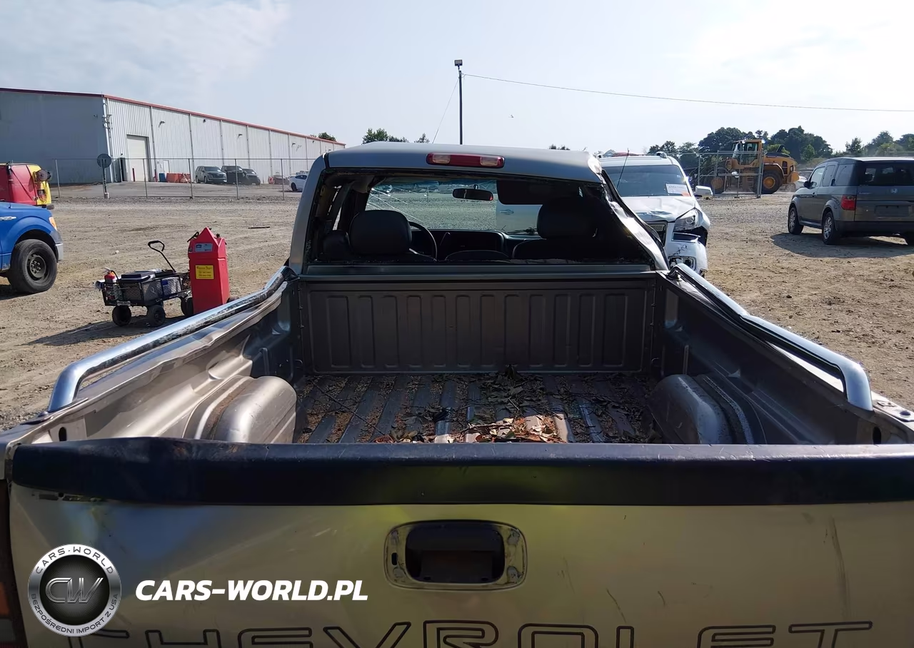2000 Chevrolet Silverado 1500 VIN:1GCEC14V8YZ106275 - 8