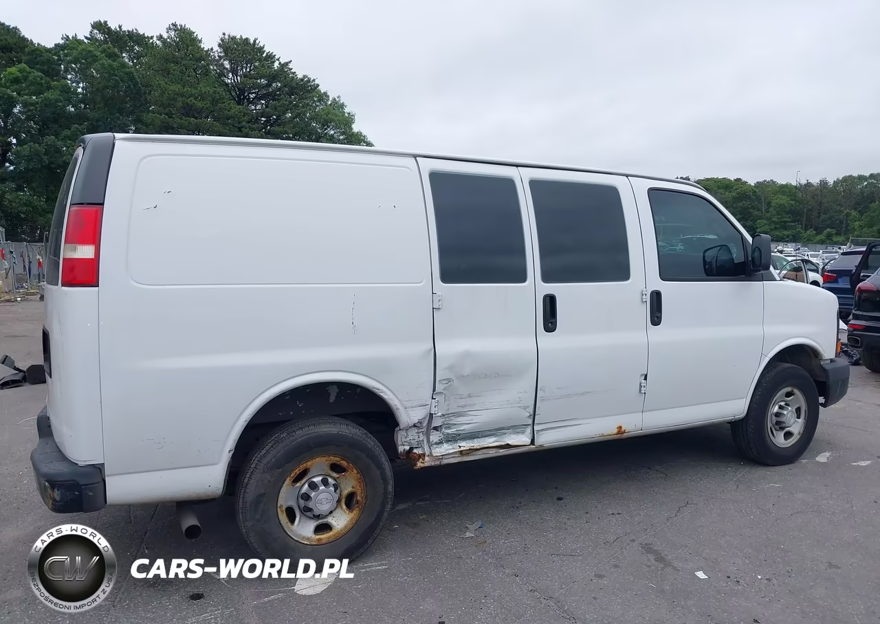 2016 Chevrolet Express 3500 Work Van VIN:1GCZGGFG6G1150019 - 13
