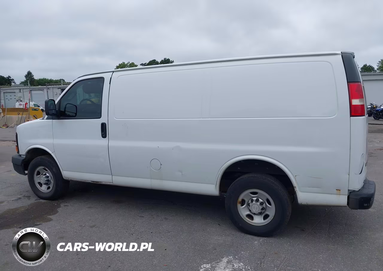 2016 Chevrolet Express 3500 Work Van VIN:1GCZGGFG6G1150019 - 14